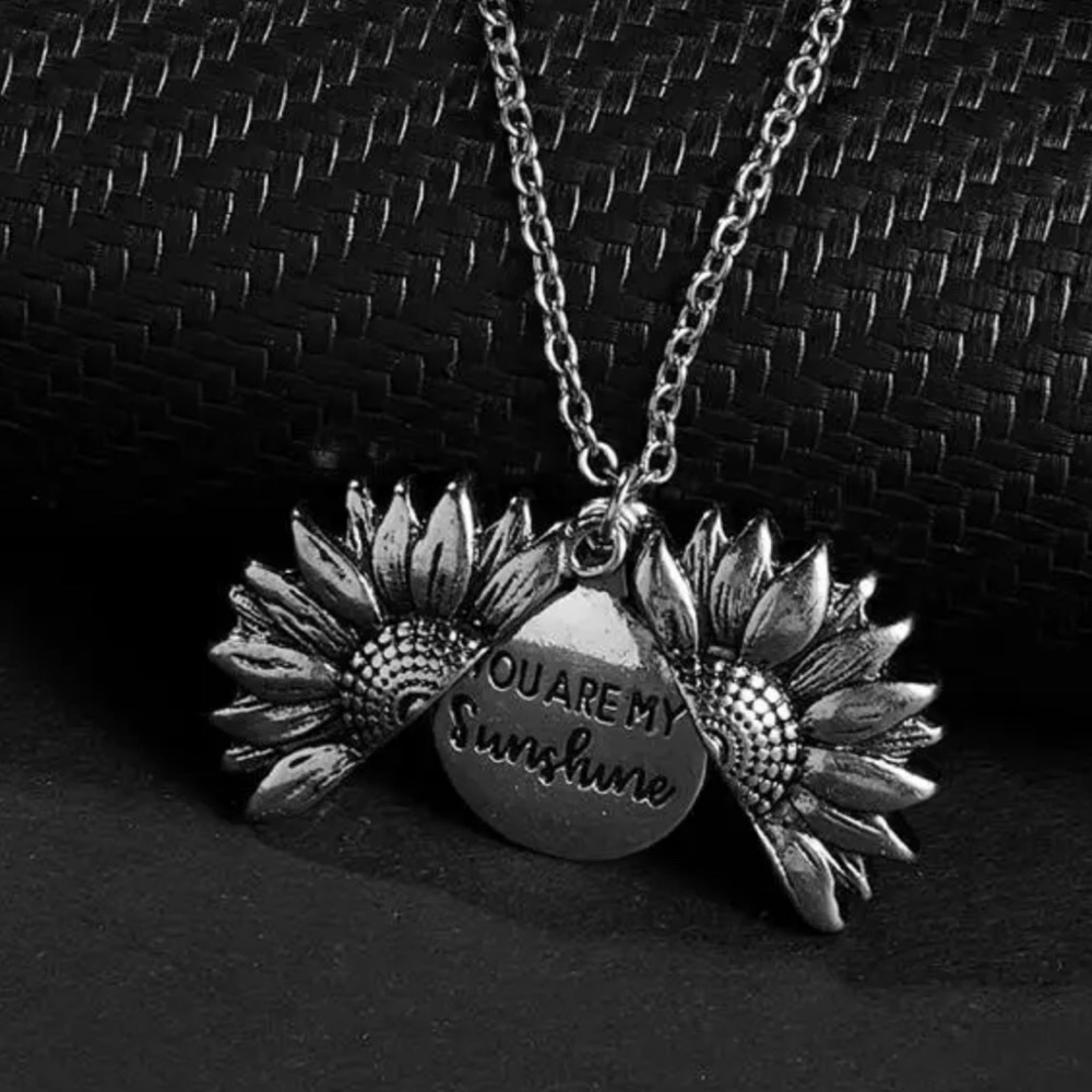 New‎ You Are My Sunshine Sunflower Pendant
Necklace